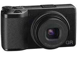 Компактен цифров фотоапарат Ricoh GR IIIx
