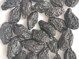 Слива сушеная (чернослив) сорт Венгерка, с косточек Влажность от 20 до 24 % за кг 170 шт.