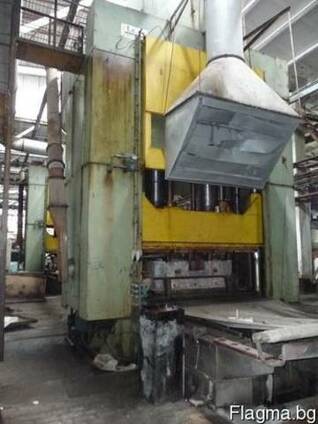 Hydraulic press Moldmatik-450 with sliding table